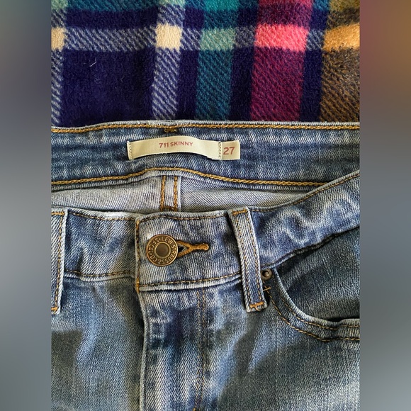 Women’s Levi’s - Picture 3 of 3